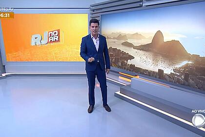 Wagner montes filho no centro do novo cenário do rj no ar da record tv rio