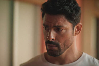 Cauã reymond, como caio, em trecho da novela terra e paixão