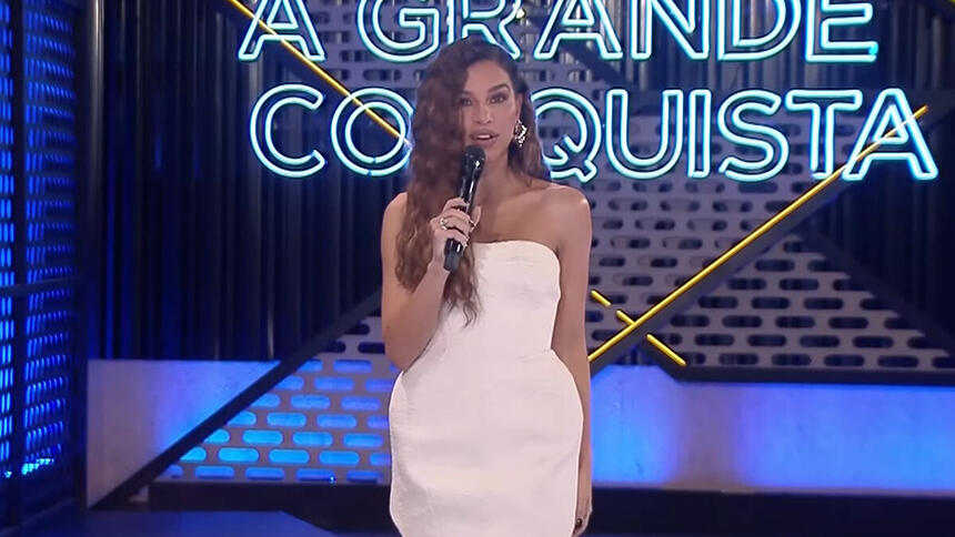 Mariana Rios no estúdio do A Grande Conquista