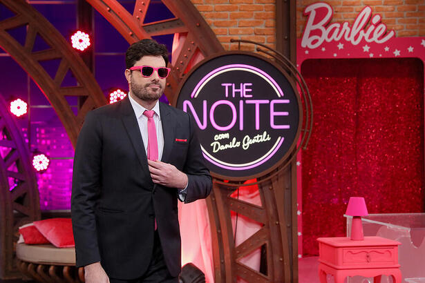 Danilo Gentili no especial da Barbie no The Noite