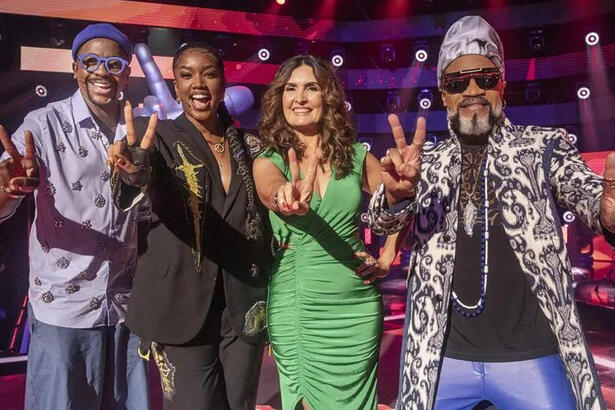 Mumuzinho, IZA, Fátima Bernardes e Carlinhos Brown no The Voice Kids