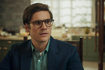 Nicolas Prattes em trecho da novela Fuzuê