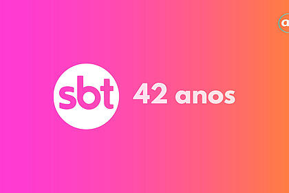 Logo comemorativo aos 42 anos do sbt