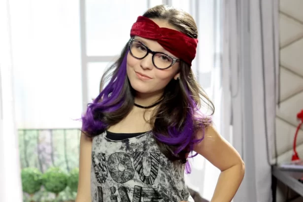 Larissa Manoela em trecho da novela Cúmplices de um Resgate