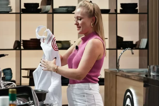 Stephanie dobra o avental do MasterChef antes de ser eliminada
