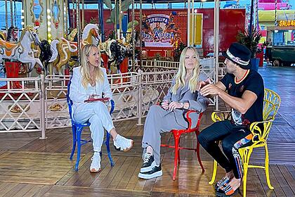Eliana ao lado de solange almeida e tirulipa no circo do humorista