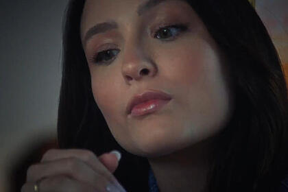 Larissa Manoela em trecho do comercial do Burger King