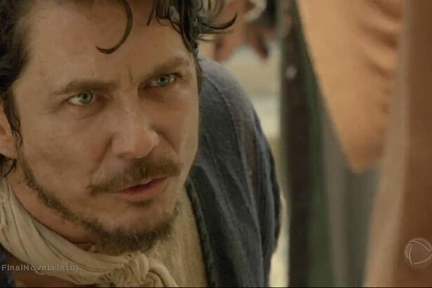 Petrônio Gontijo, como Pedro, em trecho da Novela Jesus