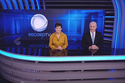 Logo da Record no telão do Jornal da Record