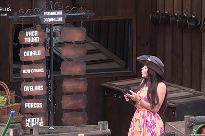 Jaquelline durante a deleção das atividades em A Fazenda 15