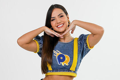 Lu andrade em foto posada no domingo legal