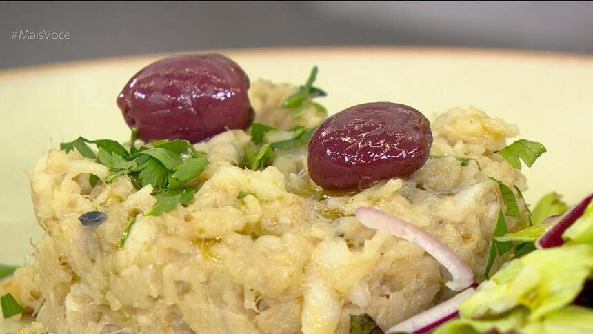 Bacalhau à Brás do chef português Julio Fernandes pronto no prato do Mais Você