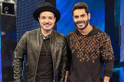 Dupla Israel & Rodolffo no palco do Domingão
