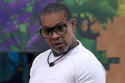 Rodriguinho assustado, em conversa na área externa do BBB 24