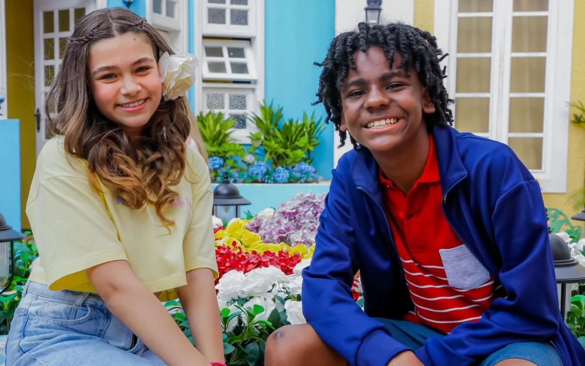 Protagonistas de A Infância de Romeu e Julieta, novela do SBT