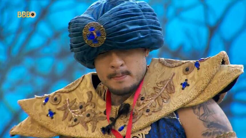 Bin Laden vestido de monstro gênio da lâmpada no BBB 24