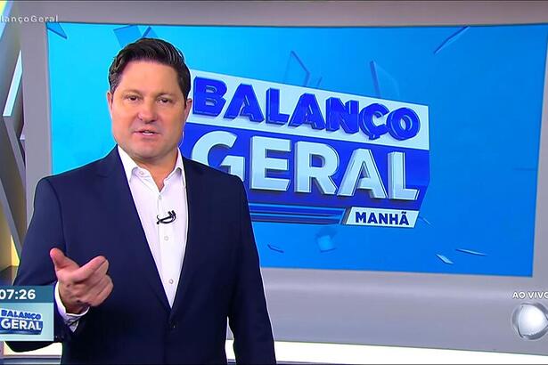 Eleandro Passaia apresentando o Balanço Geral Manhã SP