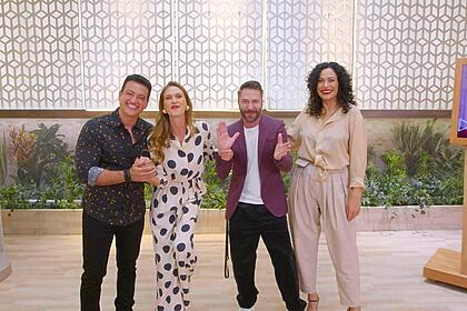 Rodrigo Cintra, Renata Kuerten, Lucas Anderi e Fabi Gomes no novo cenário do Esquadrão da Moda