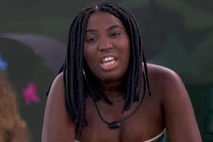 Leidy Elin em conversa na área externa do BBB 24