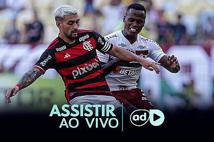 Arrascaeta e Arias na arte onde assistir ao jogo Fluminense x Flamengo, pelo Cariocão