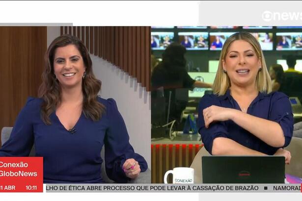 Camila Bomfim e Daniela Lima surgindo com roupas iguais na GloboNews