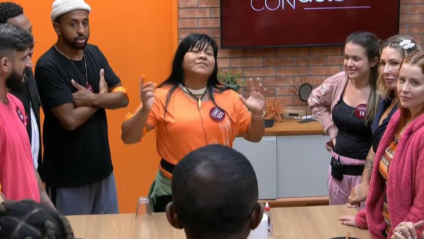 Ysani se apresentando na Casa Laranja do A Grande Conquista