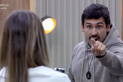 Any e hadad em trecho da discussão em a grande conquista