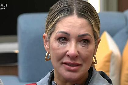 Baronesa chorando em a grande conquista