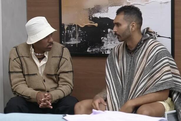 Vinigram e Brenno Pavarini em conversa na Mansão de A Grande Conquista