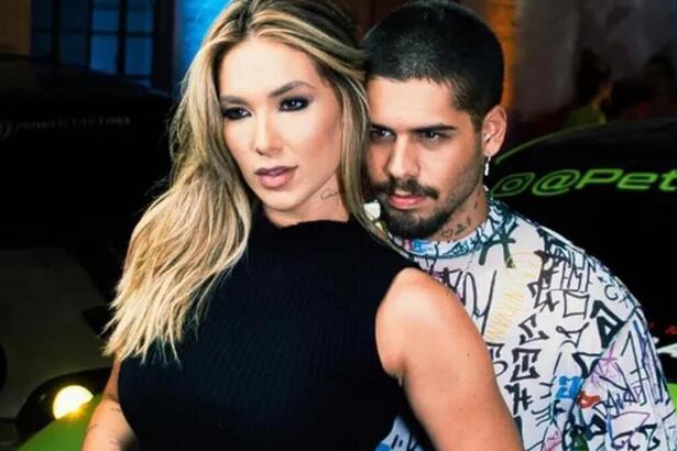 Virginia e Zé Felipe em foto posada juntos