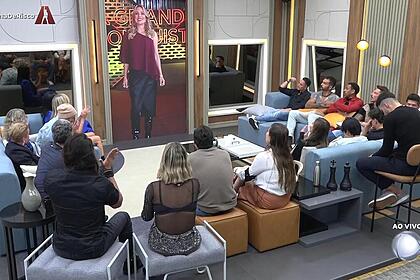 Rachel sheherazade conversa com os conquisteiros na sala do a grande conquista 2 na formação da primeira zona de risco