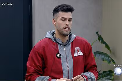 Kaio conversa com rachel sheherazade após vencer a prova da virada do a grande conquista 2