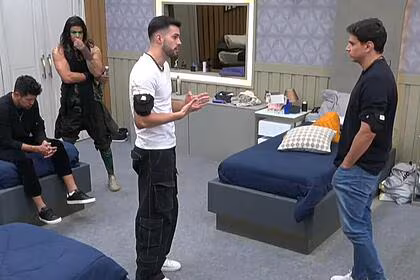 Hideo, rambo, kaio e bruno em conversa no quarto de a grande conquista