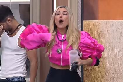 Liziane em meio ao surto na a grande conquista