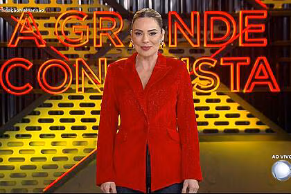 Rachel sheherazade sorrindo na noite de eliminação de cátia no a grande conquista 2