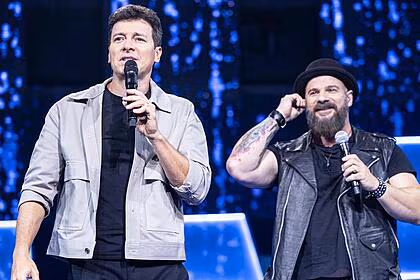 Rodrigo faro e participante julio rezende no canta comigo