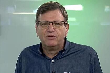 Sergio Mauricio durante uma transmissão da Fórmula 1 na Band