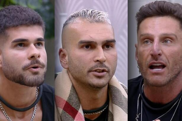Lucas De Albú, Brenno e Guipa sentados no sofá do A Grande Conquista 2 na formação da 7ª Zona de Risco