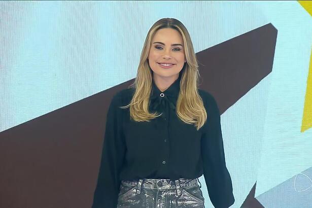 Rachel Sheherazade sorrindo no campo de provas do A Grande Conquista