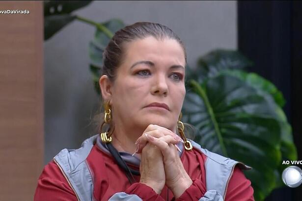 Dona Geni junta as mãos ao ser eliminada do A Grande Conquista