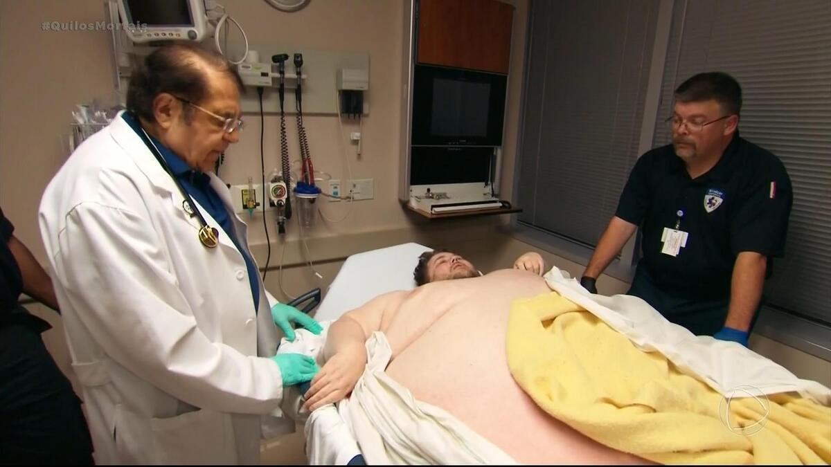 Dr. Nowzaradan examina James no Quilos Mortais
