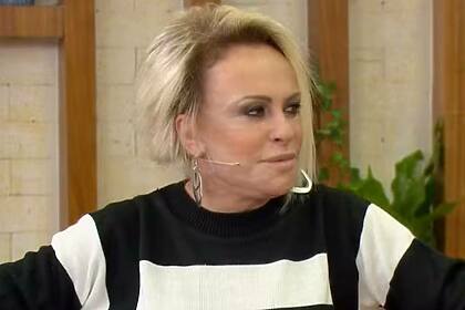 Ana Maria Braga no cenário do Mais Você