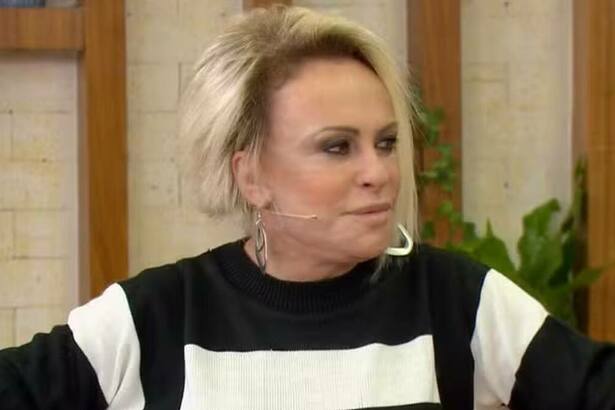 Ana Maria Braga no cenário do Mais Você