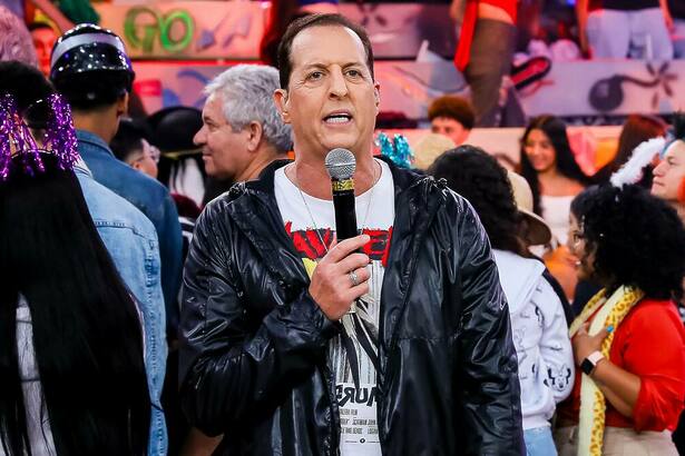 Benjamin Back em trecho do programa É Tudo Nosso