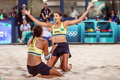 Jogos Olímpicos Paris 2024 - Vôlei de Praia feminino - A dupla brasileira Ana Patrícia e Duda em duelo contra as australianas Mariafe e Clancy pela semifinal