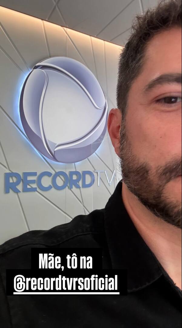 Print de uma publicação de Evaristo Costa na Record 