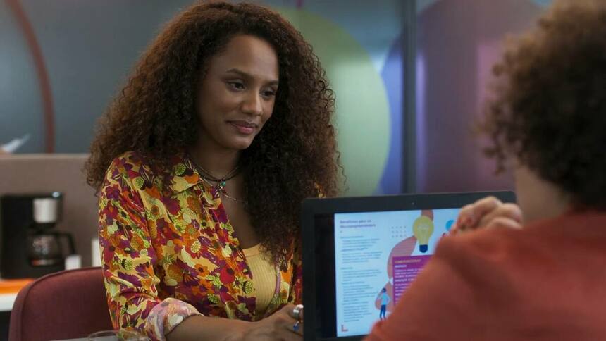 Jéssica Ellen, como Madá, em trecho da novela Volta por Cima