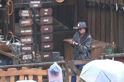 Luana em trecho da delegação dos animais de A Fazenda 16