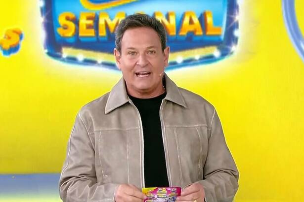 Luiz Ricardo sorrindo na Tele Sena Semanal