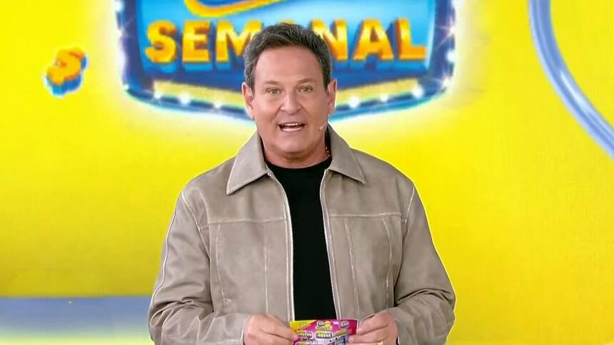 Luiz Ricardo sorrindo na Tele Sena Semanal